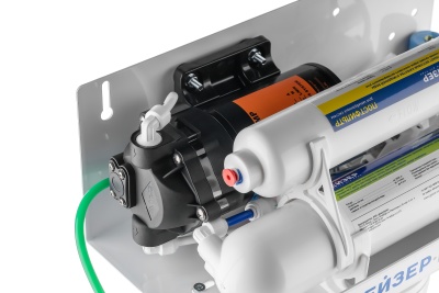 Гейзер Престиж П с помпой (бак 12 л)